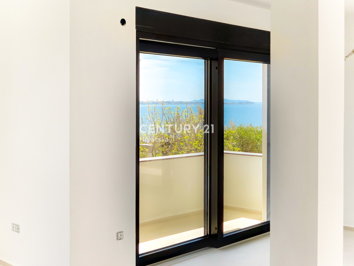 VIR, Lato sud dell'isola, 25 m dal mare - appartamento 3.5 locali - 119,64 m2