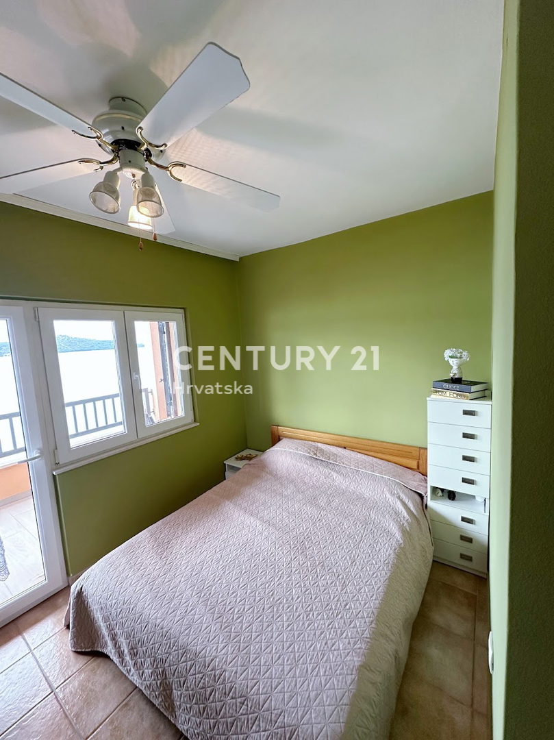 Rogoznica....Ražanj....casa....prima fila sul mare....