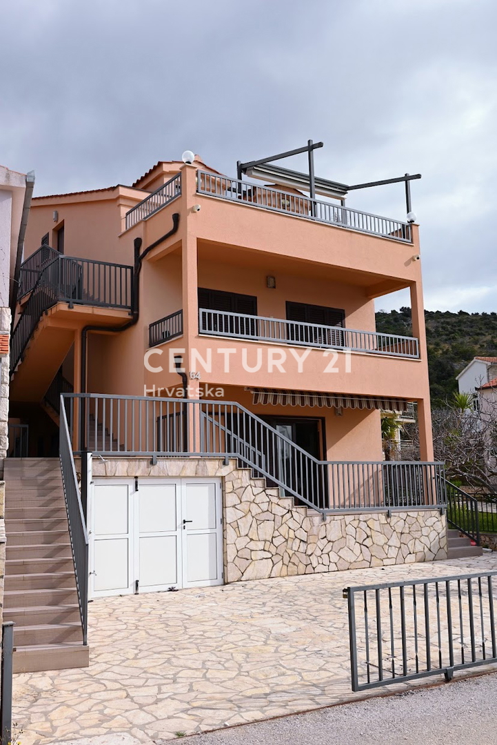 Rogoznica....Ražanj....casa....prima fila sul mare....