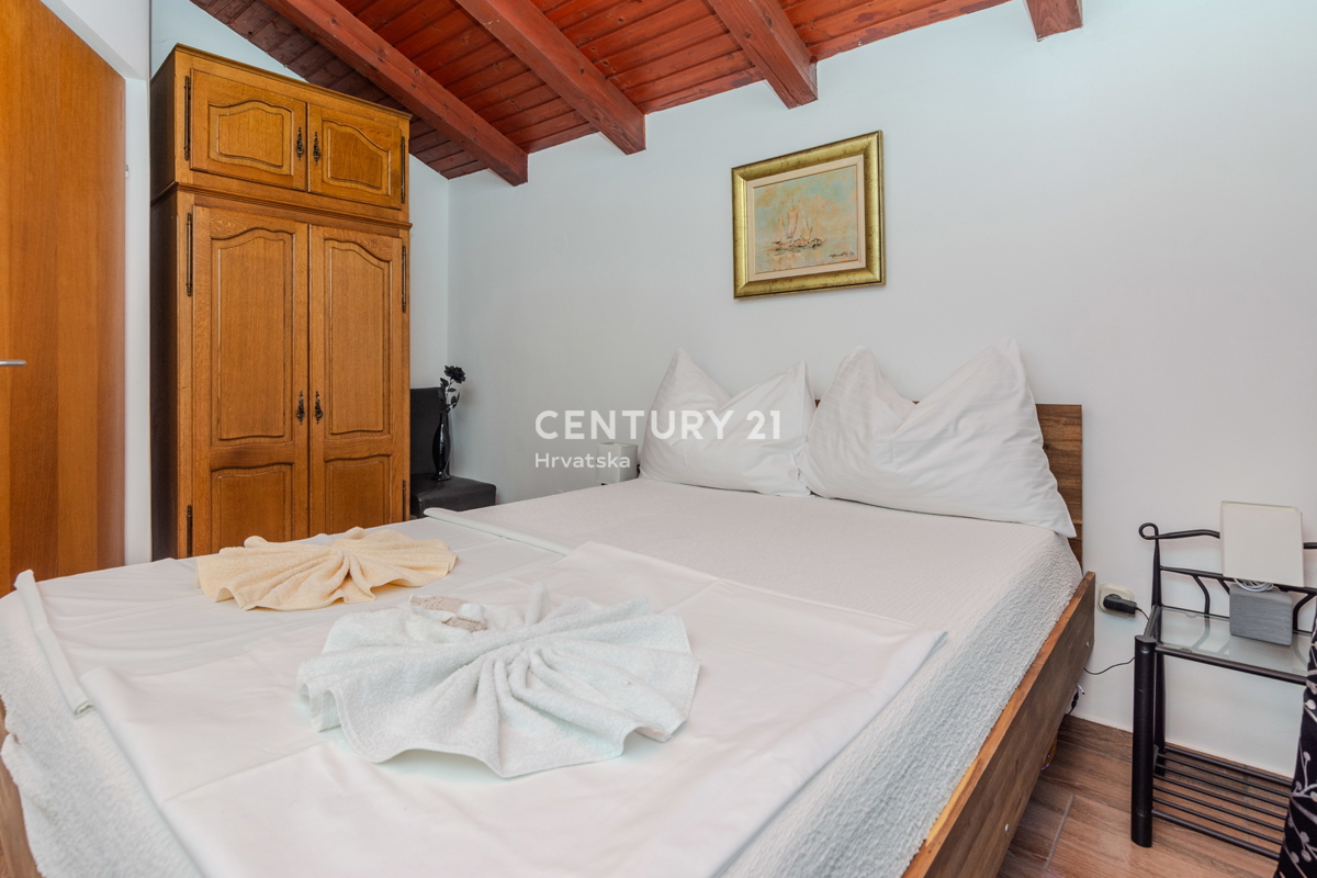 Zadar - Zaton - Casa con due appartamenti - Scontato!