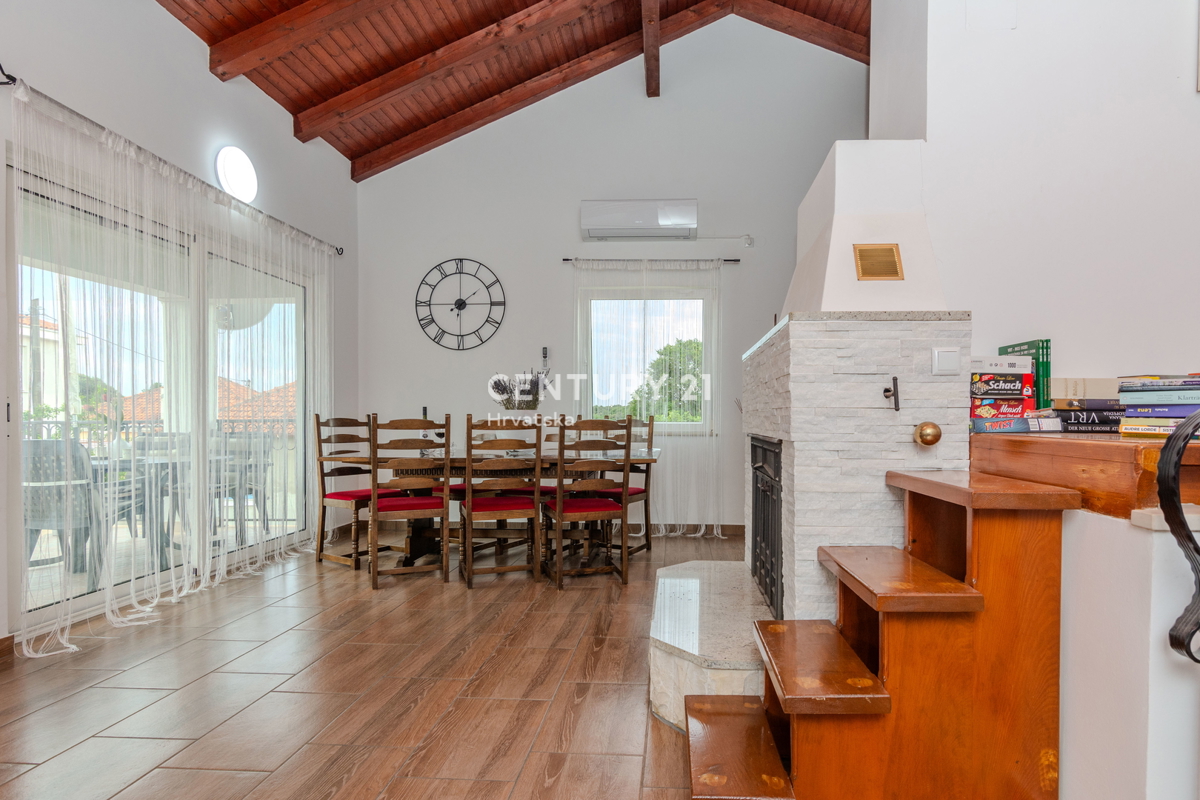Zadar - Zaton - Casa con due appartamenti - Scontato!