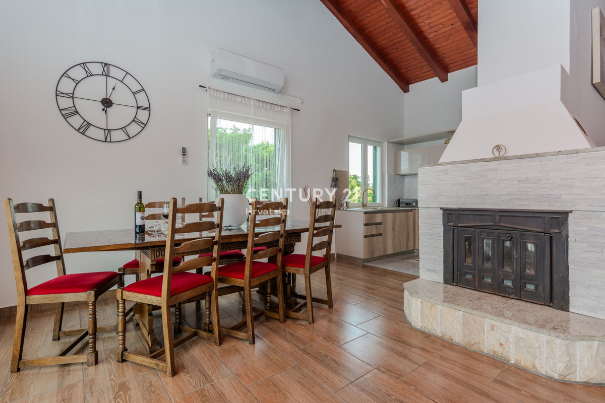 Zadar - Zaton - Casa con due appartamenti - Scontato!