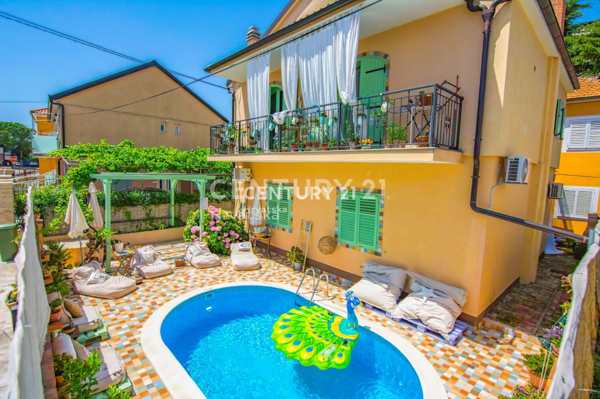 Eccezionale villa con piscina nel centro di Biograd na Moru