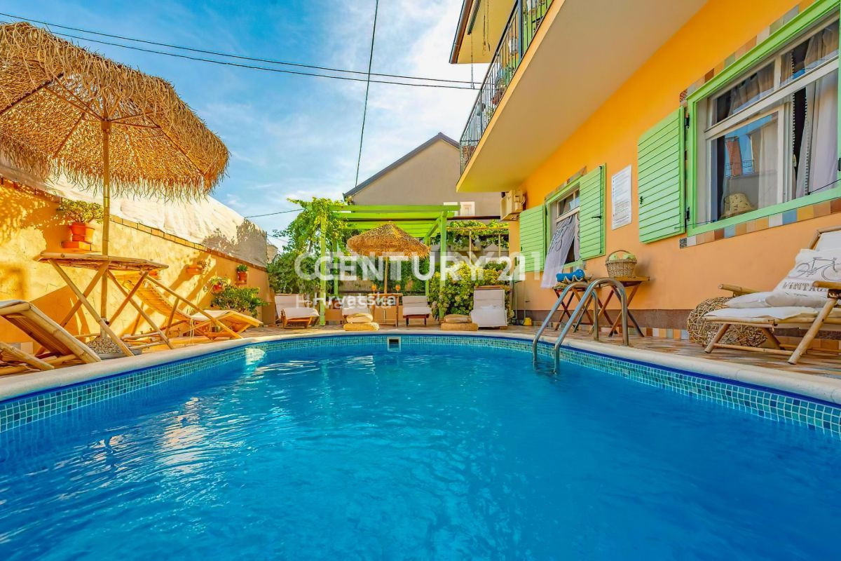 Eccezionale villa con piscina nel centro di Biograd na Moru