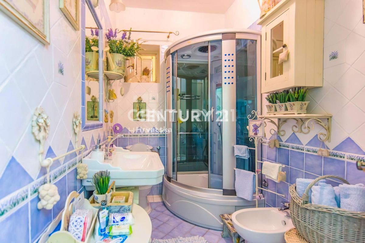 Eccezionale villa con piscina nel centro di Biograd na Moru