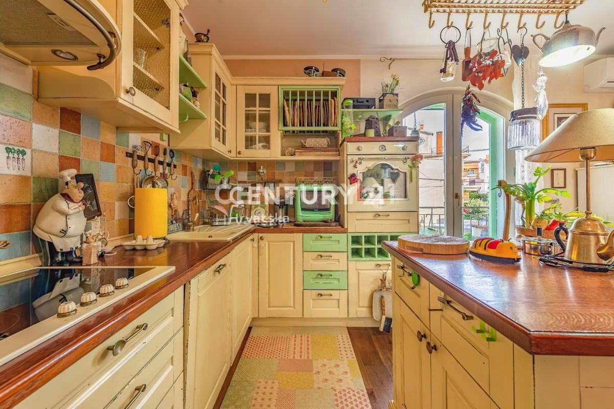 Eccezionale villa con piscina nel centro di Biograd na Moru