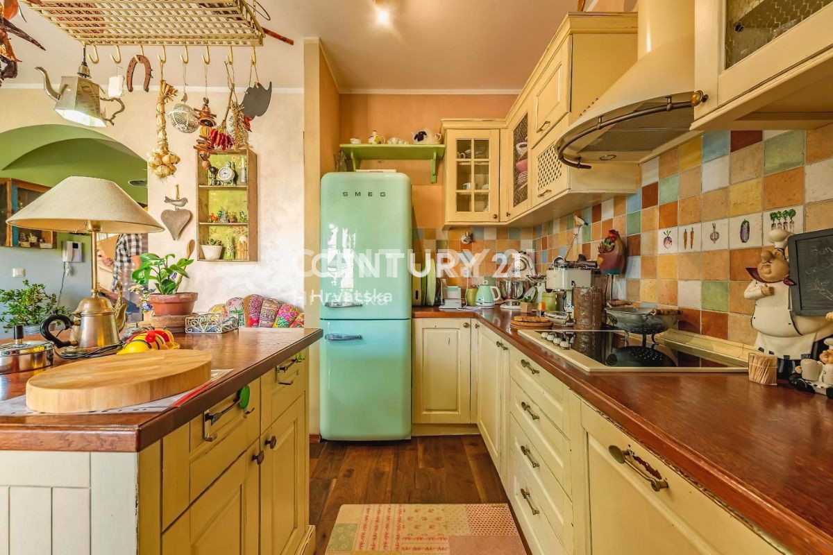 Eccezionale villa con piscina nel centro di Biograd na Moru