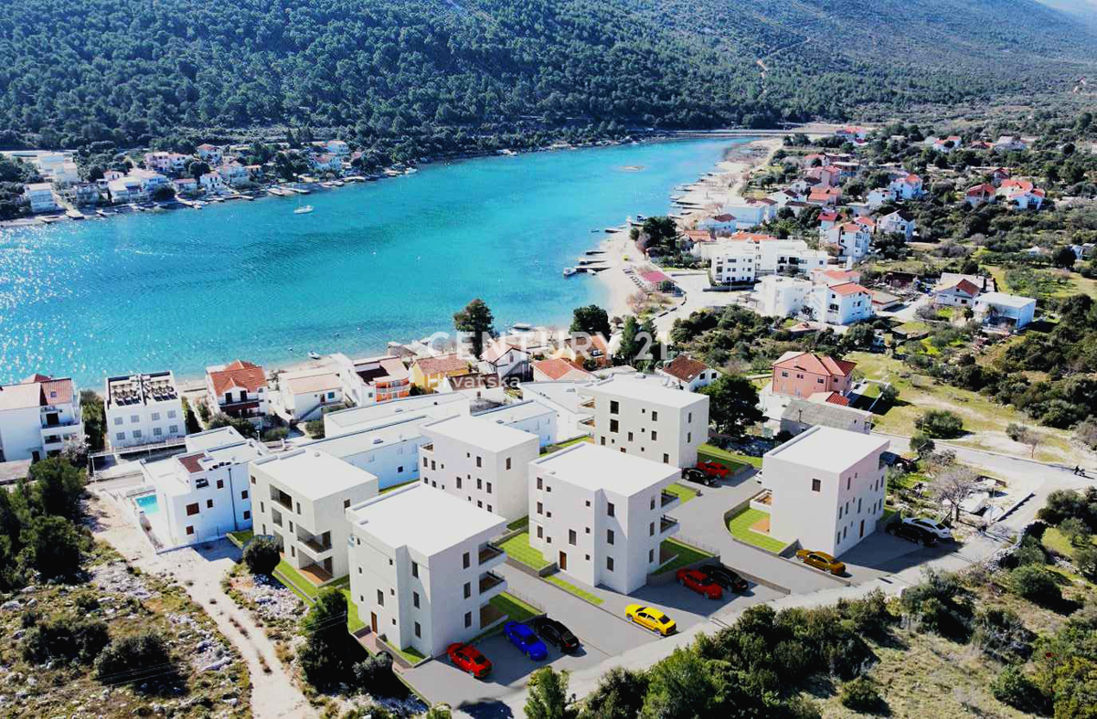 Spazioso attico di 4,5 locali sul mare – Grebaštica, la vostra tranquillità accanto alle onde!