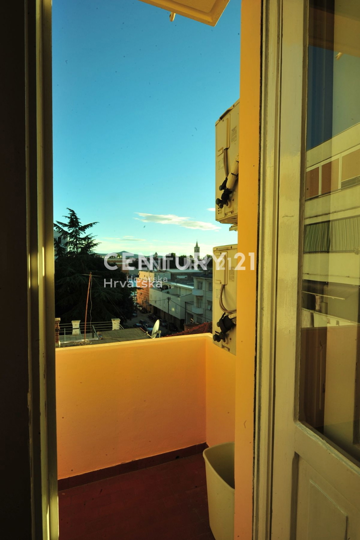 ZADAR, VOŠTARNICA, APPARTAMENTO 4 LOCALI, ARREDATO E SUBITO ABITABILE