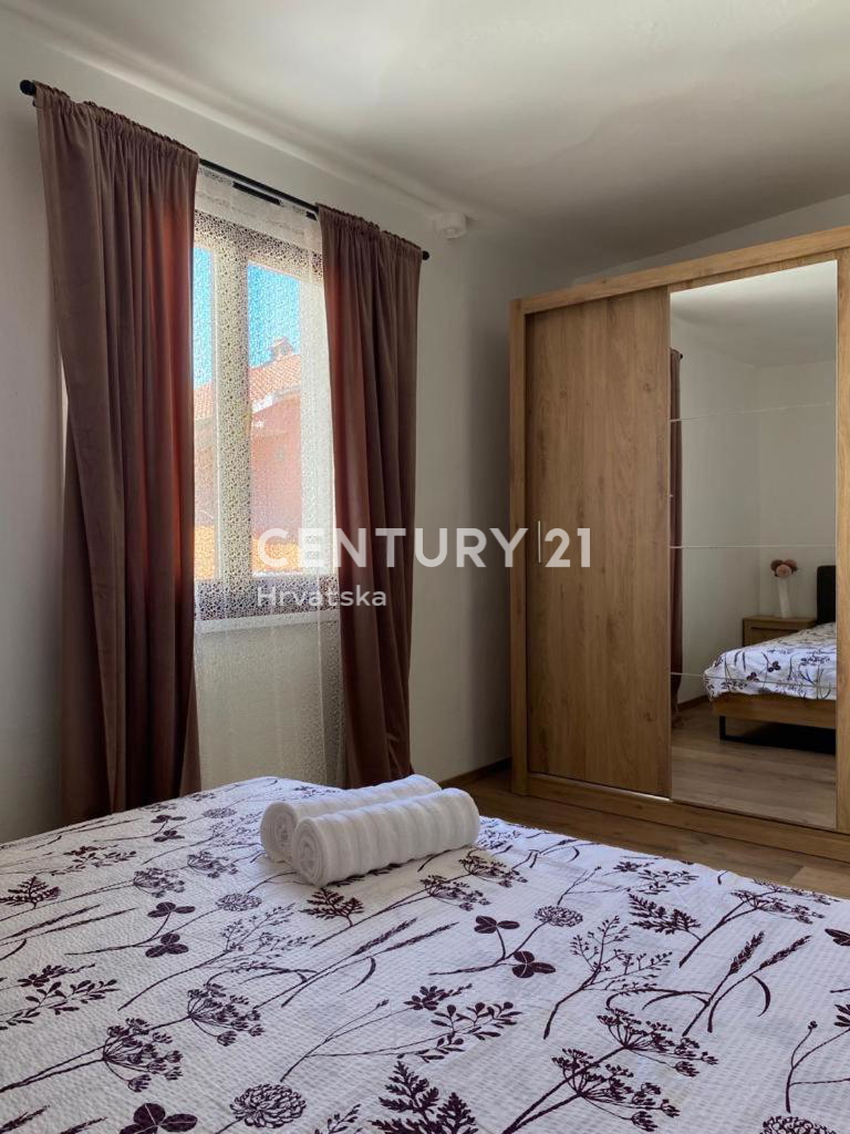 Biograd na Moru, centro storico, casa a 80 m dal mare