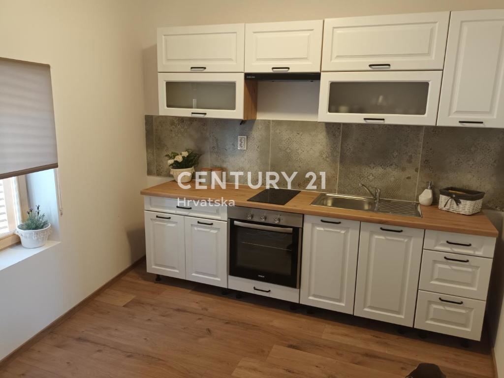 Biograd na Moru, centro storico, casa a 80 m dal mare