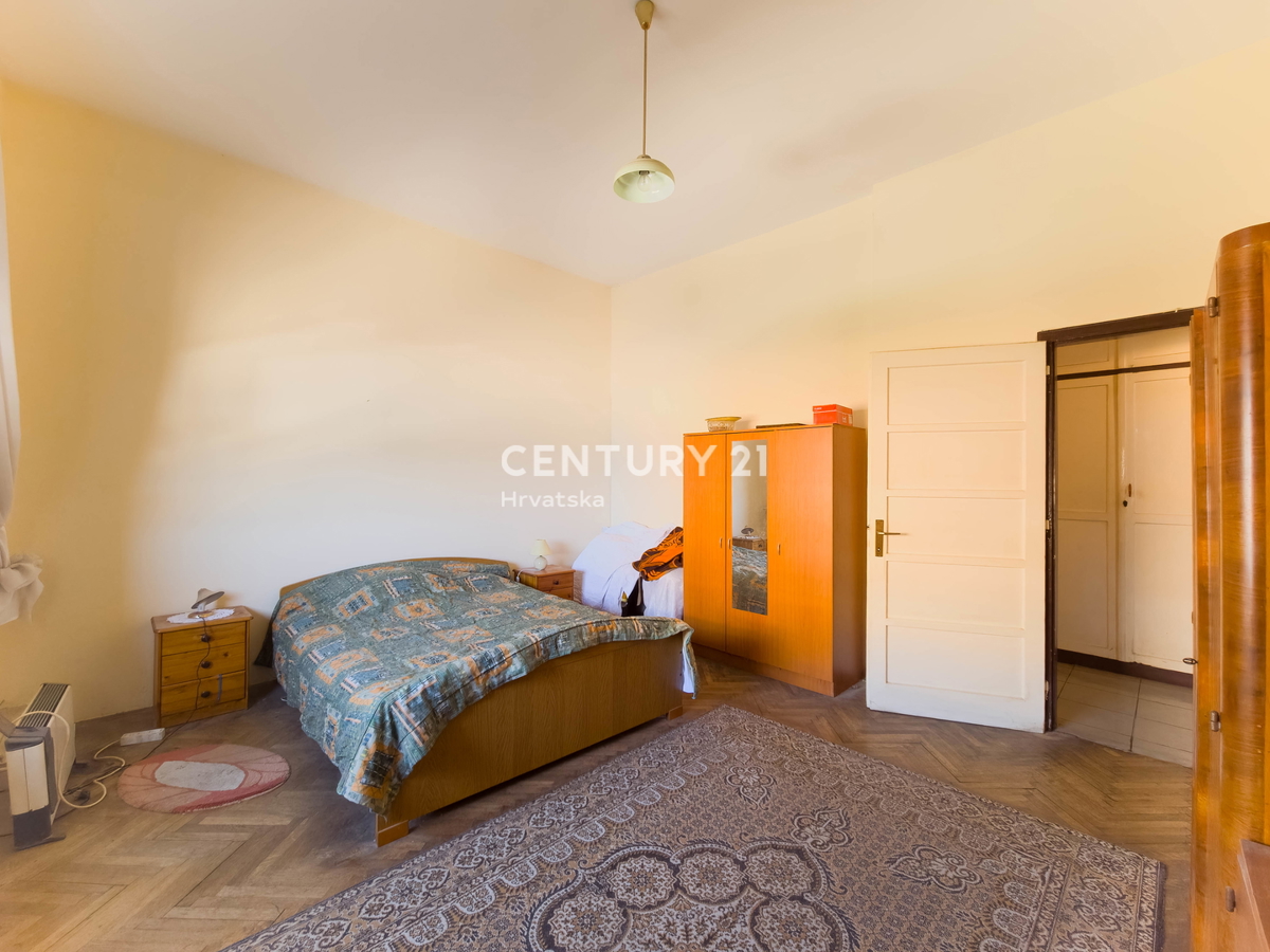 ZARA, RIVA BRANIMIROVA, APPARTAMENTO PRIMA FILA SUL MARE, OTTIMA POSIZIONE