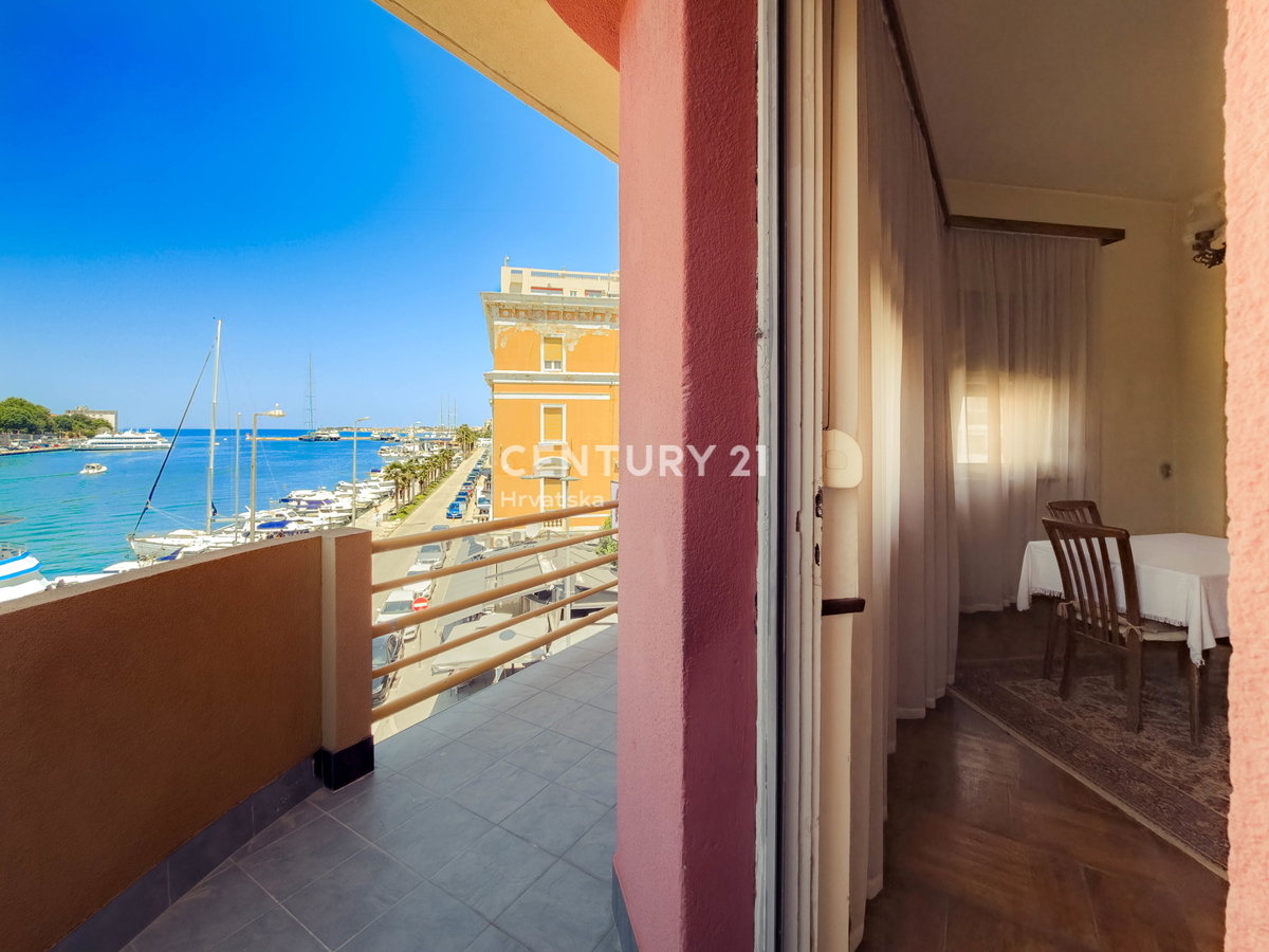 ZARA, RIVA BRANIMIROVA, APPARTAMENTO PRIMA FILA SUL MARE, OTTIMA POSIZIONE