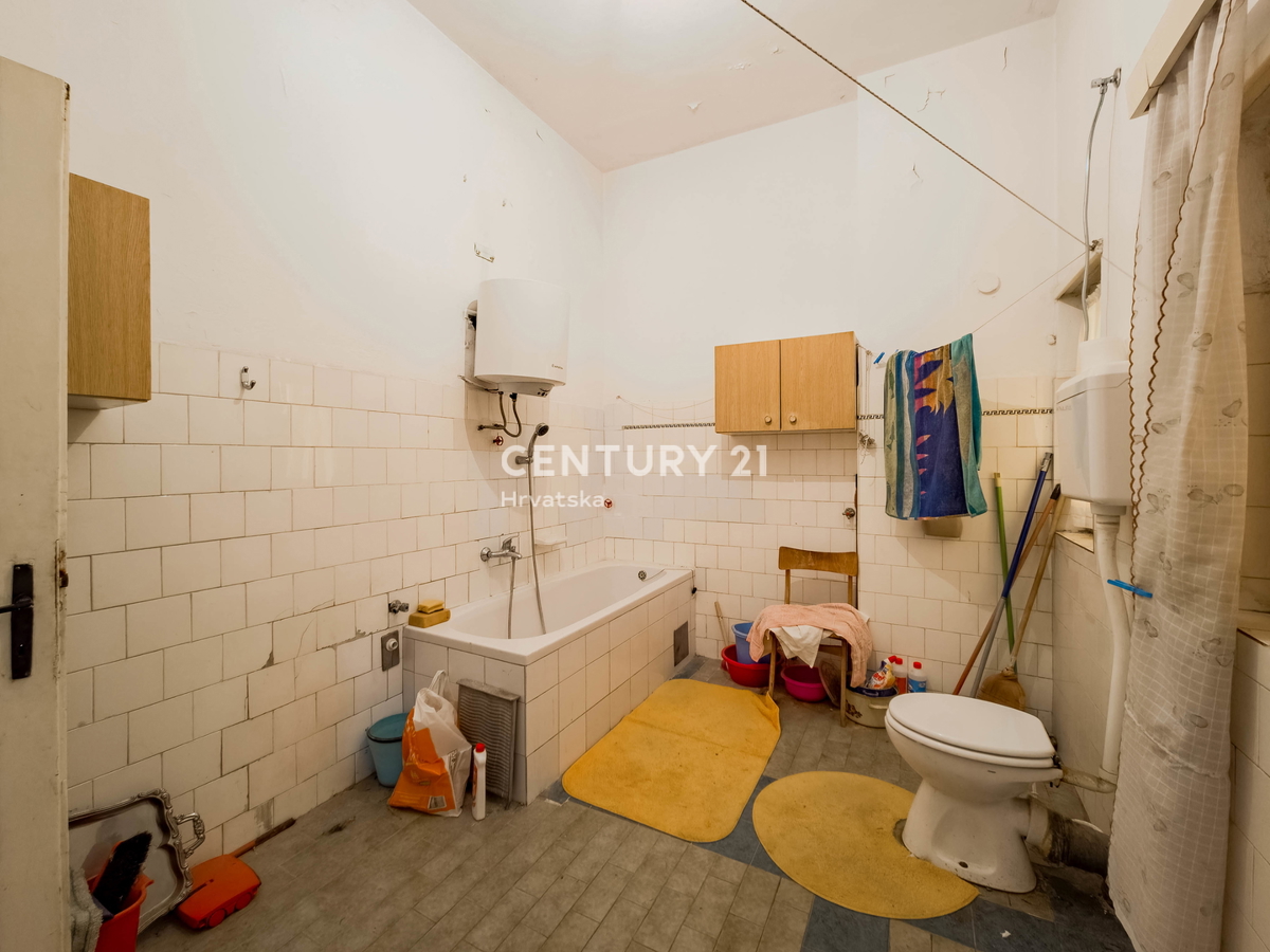 ZARA, RIVA BRANIMIROVA, APPARTAMENTO PRIMA FILA SUL MARE, OTTIMA POSIZIONE