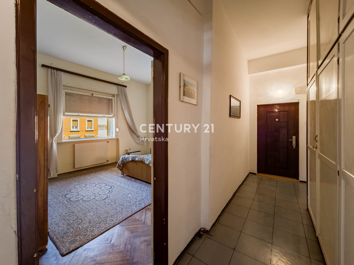 ZARA, RIVA BRANIMIROVA, APPARTAMENTO PRIMA FILA SUL MARE, OTTIMA POSIZIONE