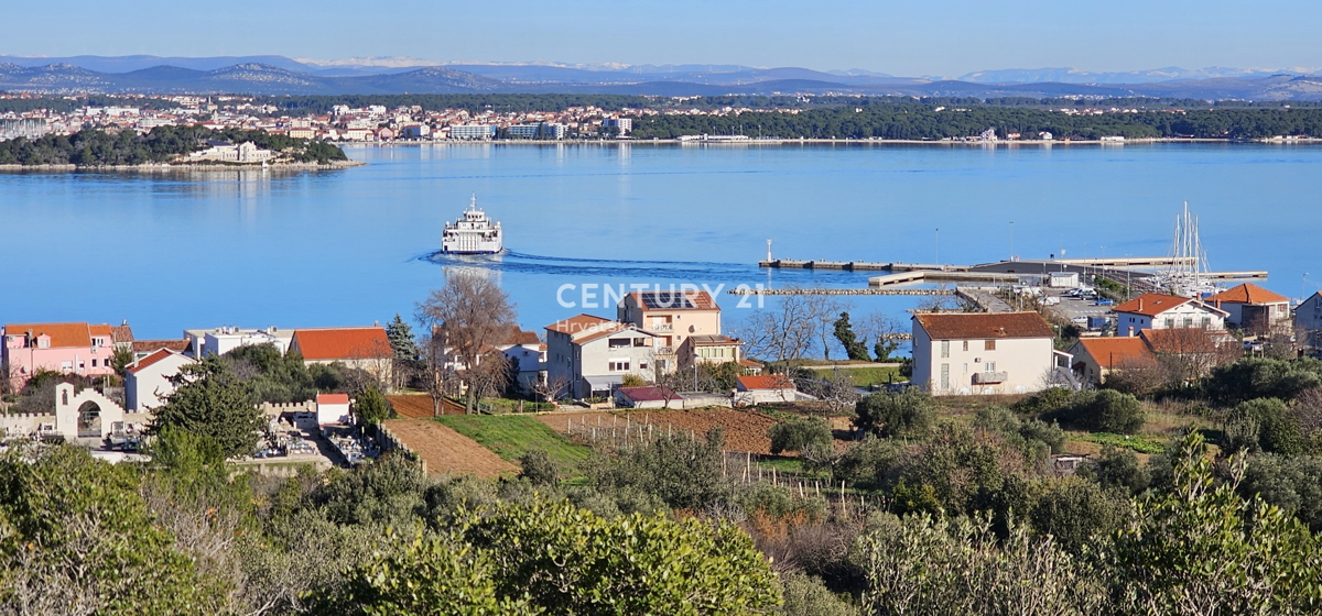 Pašman, TKON, terreno agricolo sul pendio della collina sacra Ćokovac