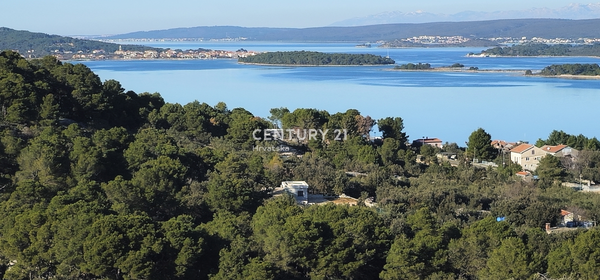 Pašman, TKON, terreno agricolo sul pendio della collina sacra Ćokovac