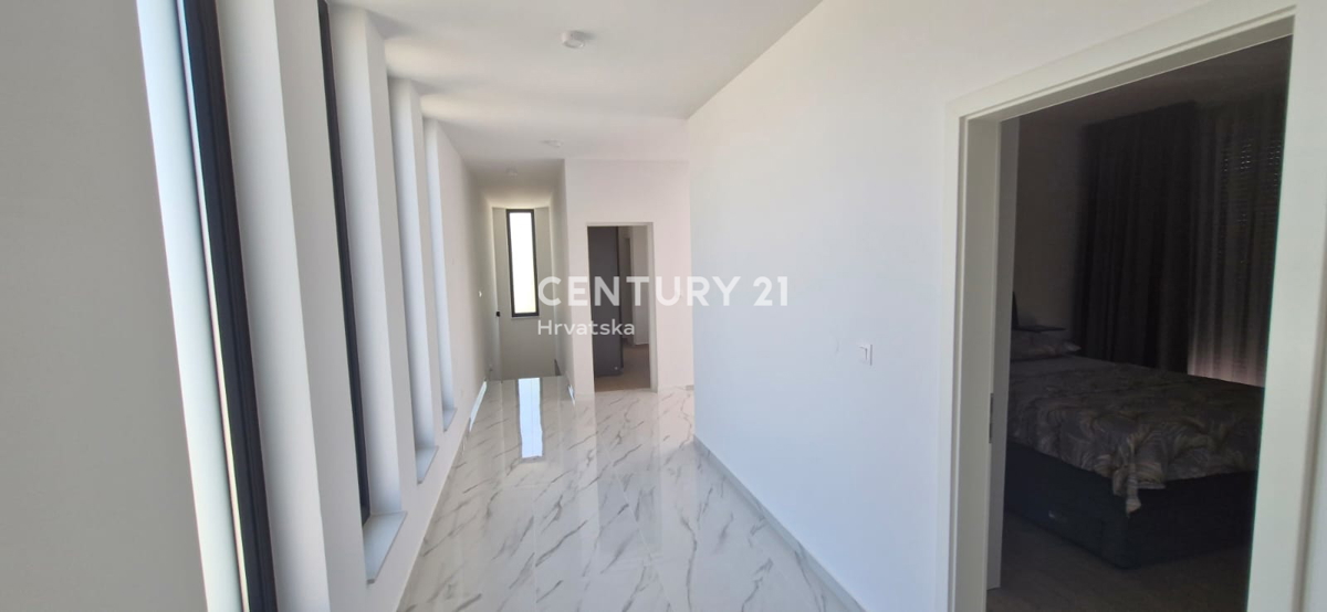 Zara - Crno - villa con piscina - nuova costruzione - disponibile anche in AFFITTO - A LUNGO TERMINE