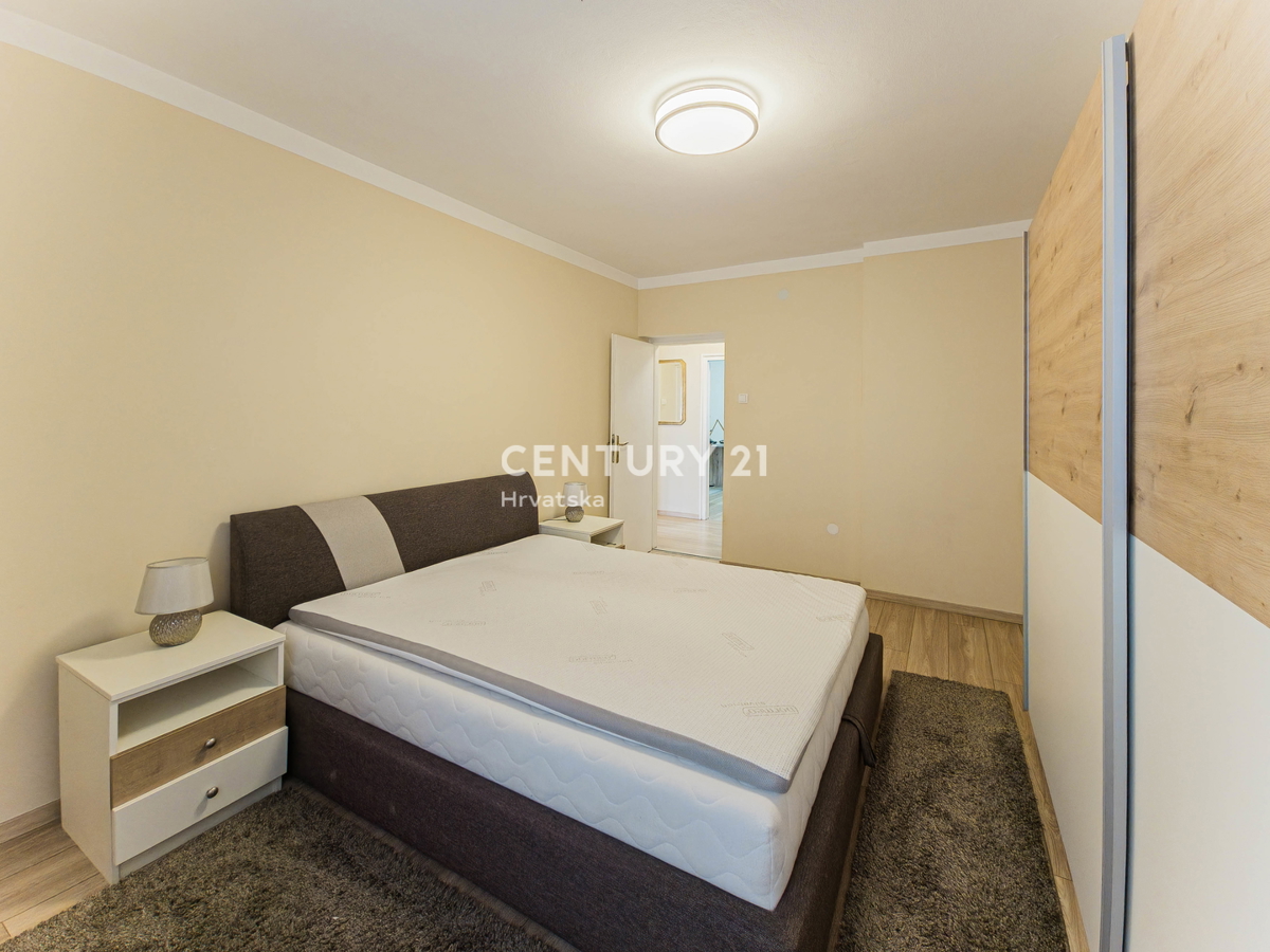 ZADAR, JAZINE II, APPARTAMENTO DI 2,5 VANI 56 M2, 3° PIANO, SENZA ASCENSORE, RISTRUTTURATO, SUBITO ABITABILE