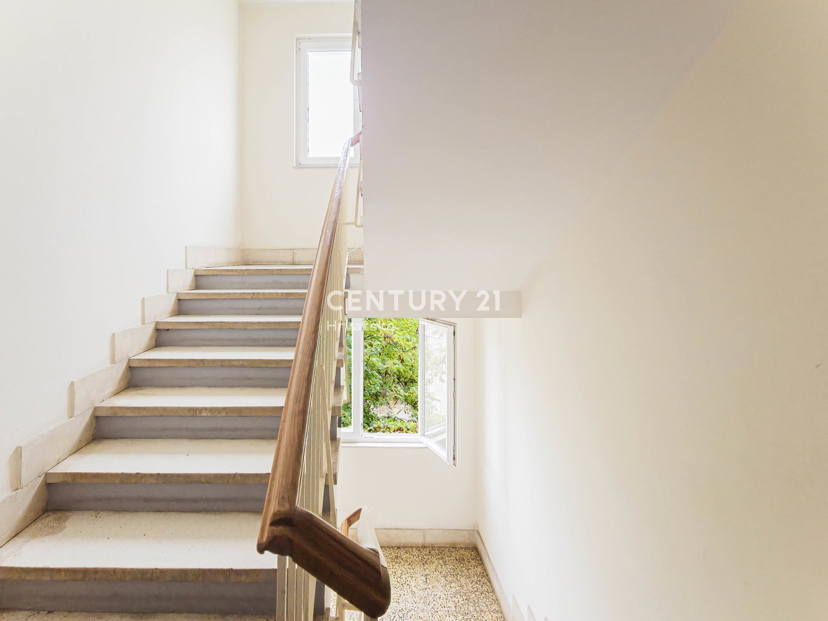 ZADAR, JAZINE II, APPARTAMENTO DI 2,5 VANI 56 M2, 3° PIANO, SENZA ASCENSORE, RISTRUTTURATO, SUBITO ABITABILE