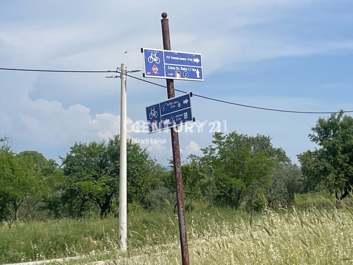 Terreno agricolo a Sveti Filippo e Giacomo di 5953 m2
