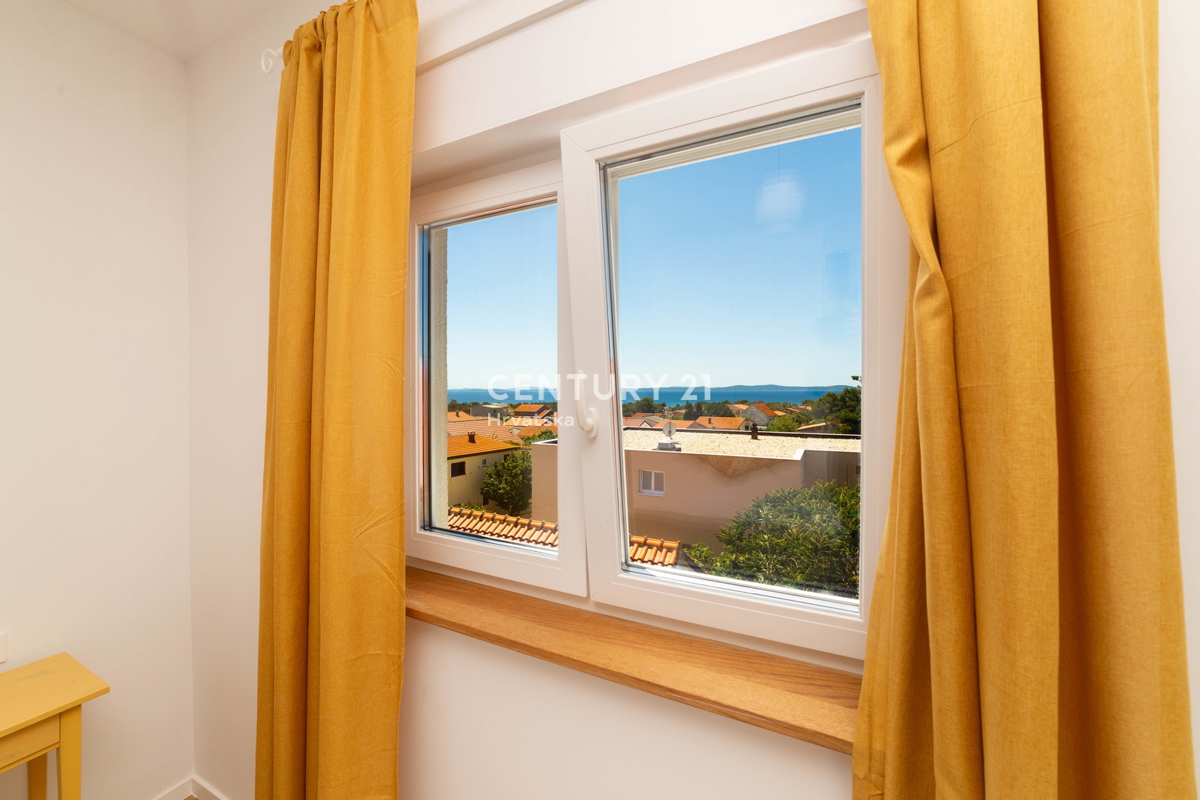 VIR, NUOVA COSTRUZIONE, APPARTAMENTO MODERNO DI 90 M2 AL 2° PIANO, ARREDATO, SUBITO ABITABILE, A 600 M DAL MARE