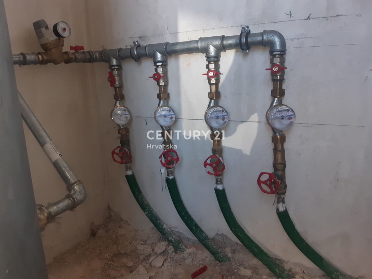 VIR, NUOVA COSTRUZIONE, APPARTAMENTO MODERNO DI 90 M2 AL 2° PIANO, ARREDATO, SUBITO ABITABILE, A 600 M DAL MARE