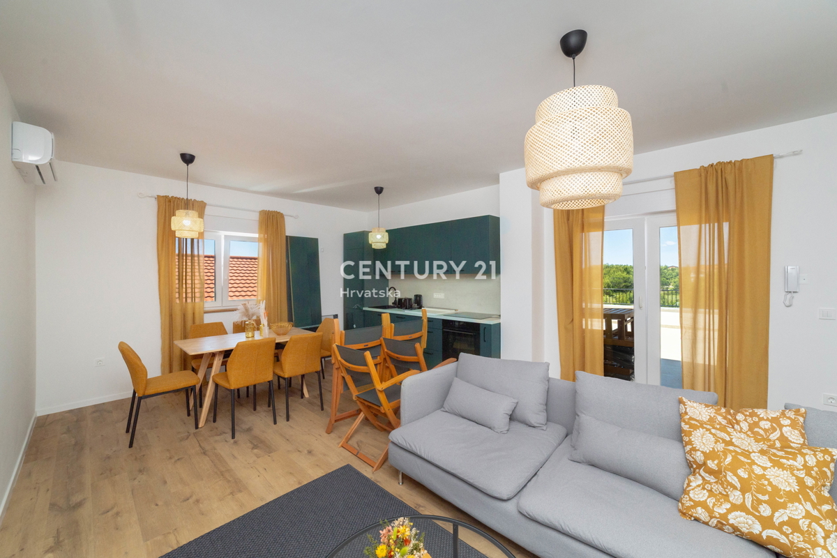 VIR, NUOVA COSTRUZIONE, APPARTAMENTO MODERNO DI 90 M2 AL 2° PIANO, ARREDATO, SUBITO ABITABILE, A 600 M DAL MARE