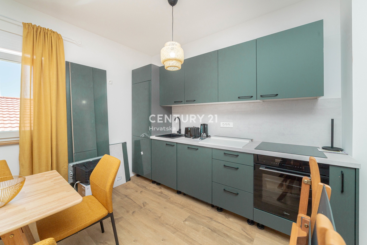 VIR, NUOVA COSTRUZIONE, APPARTAMENTO MODERNO DI 90 M2 AL 2° PIANO, ARREDATO, SUBITO ABITABILE, A 600 M DAL MARE