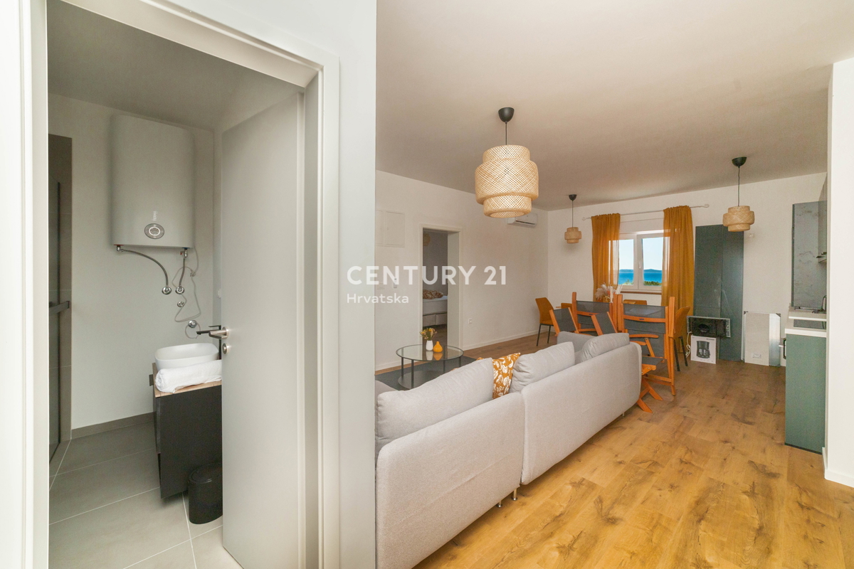 VIR, NUOVA COSTRUZIONE, APPARTAMENTO MODERNO DI 90 M2 AL 2° PIANO, ARREDATO, SUBITO ABITABILE, A 600 M DAL MARE