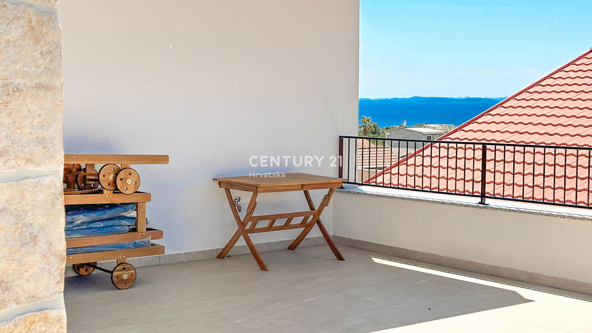 VIR, NUOVA COSTRUZIONE, APPARTAMENTO MODERNO DI 90 M2 AL 2° PIANO, ARREDATO, SUBITO ABITABILE, A 600 M DAL MARE