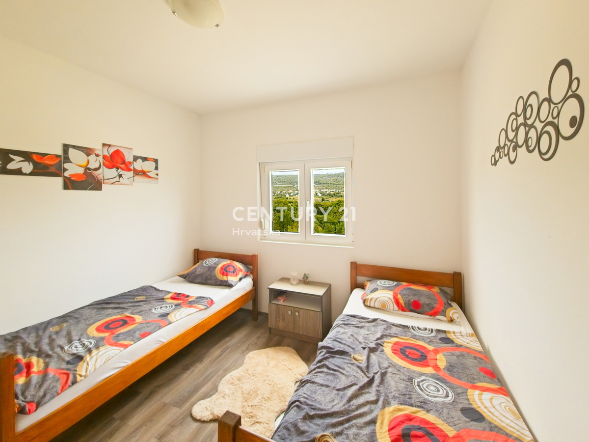 POSEDARJE: Appartamento bilocale con splendida vista mare