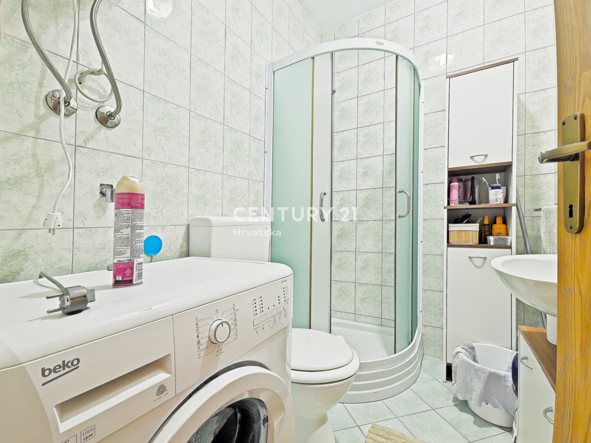 POSEDARJE: Appartamento bilocale con splendida vista mare