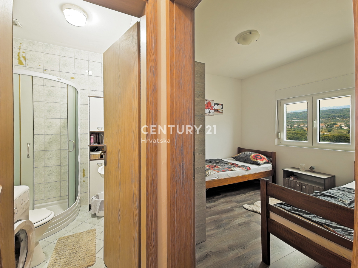 POSEDARJE: Appartamento bilocale con splendida vista mare