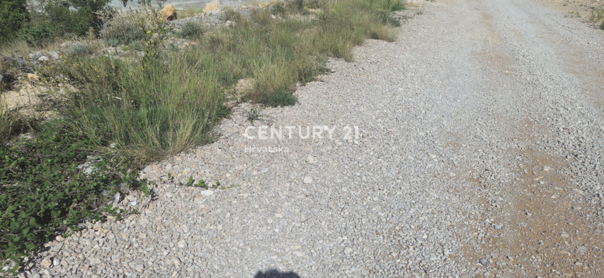 Rovanjska - Jasenice - terreno edificabile con progetto e vista mare