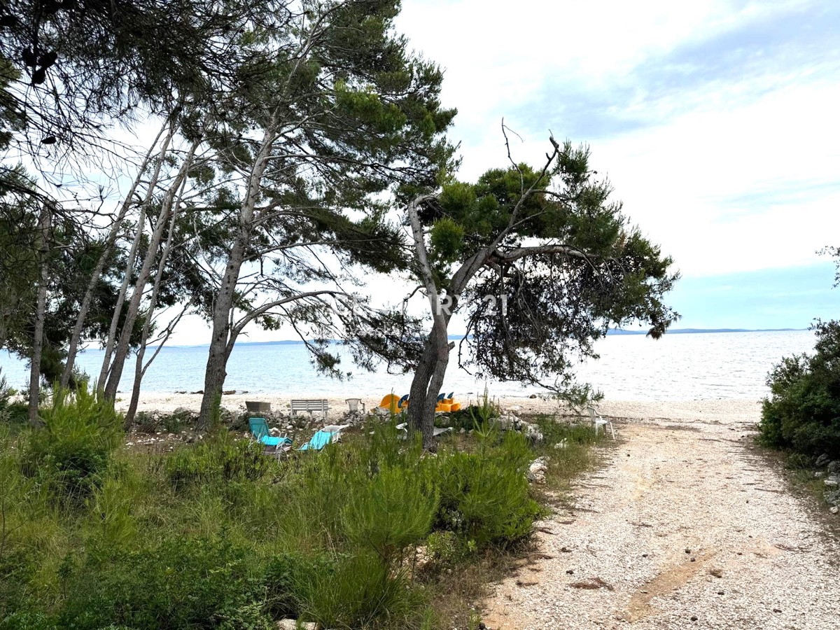 Vir - Torovi - Zadar - terreno agricolo con potenziale edificabile