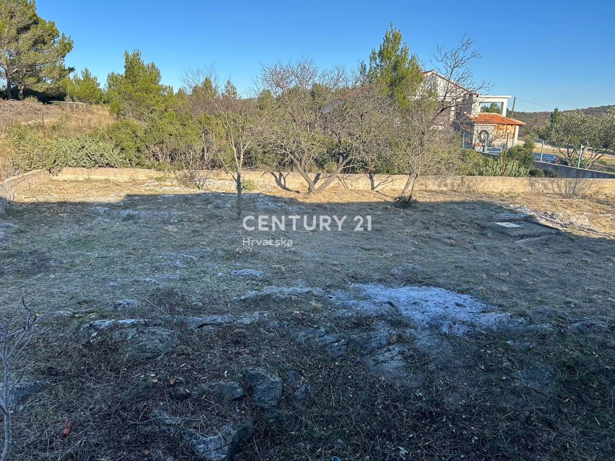 Banjevci, lago di Vransko, Pirovac, casa incompleta legalizzata su un bel terreno