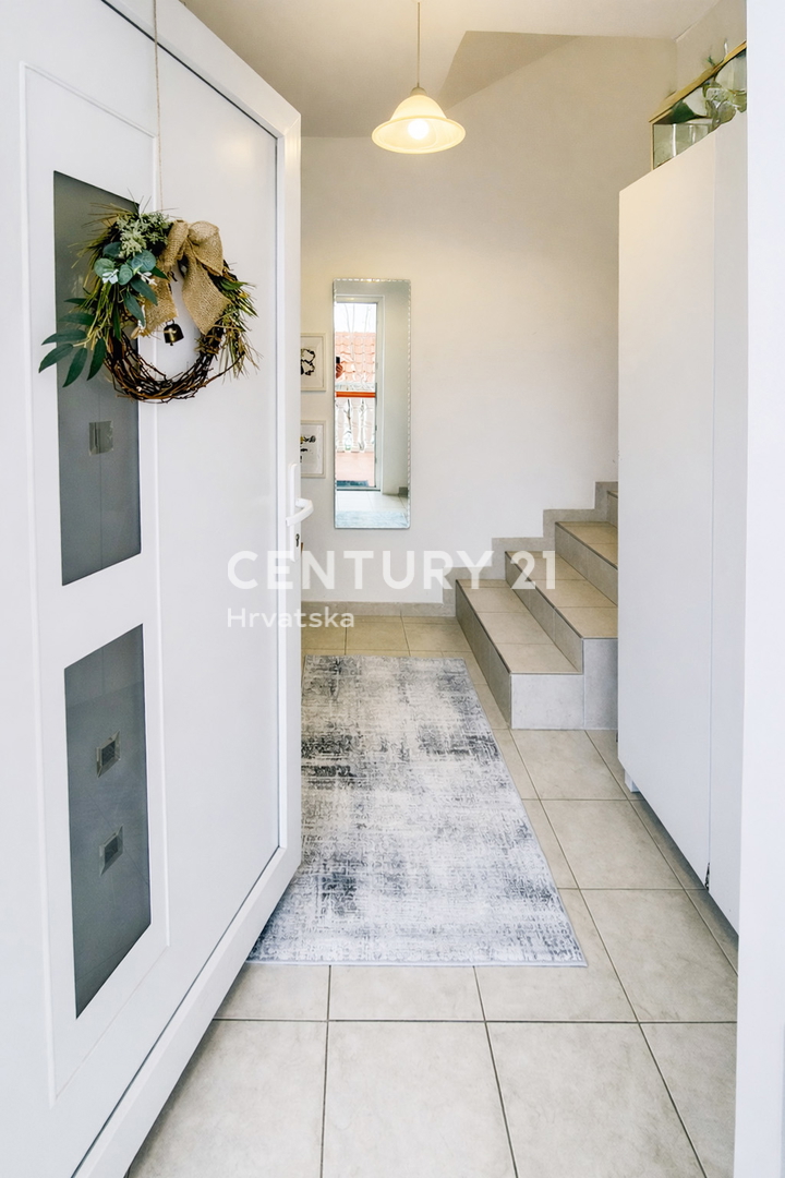 ZADAR, BOKANJAC, APPARTAMENTO 100,52 m2, RISTRUTTURATO, PARZIALMENTE ARREDATO