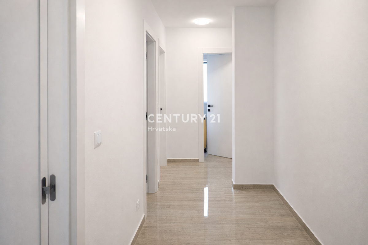 Vir – appartamento su due piani con terrazza sul tetto e vista mare