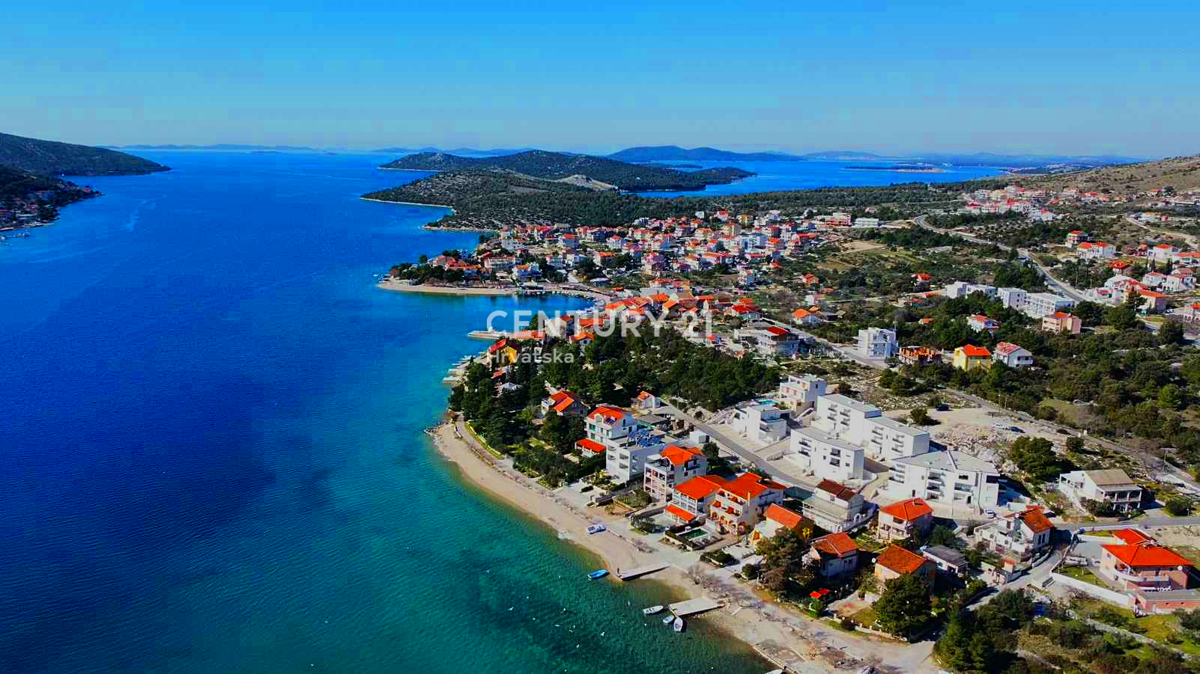 Appartamento di lusso a Grebaštica – vista, spazio e mare a portata di mano!