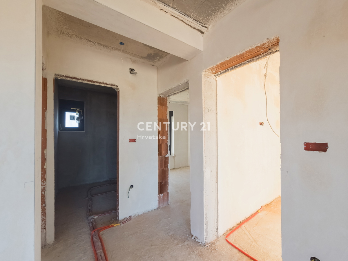 ZADAR, LJUBAČ, LUX. NUOVO. 102,17 m2, 1° piano, 50 M DAL MARE E DALLA SPIAGGIA, VISTA MARE