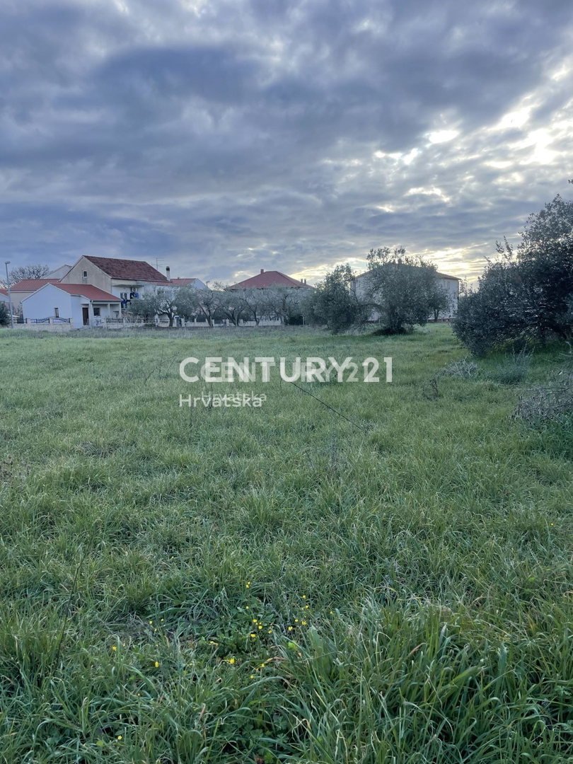 Terreno edificabile a Biograd na Moru di 566 m2