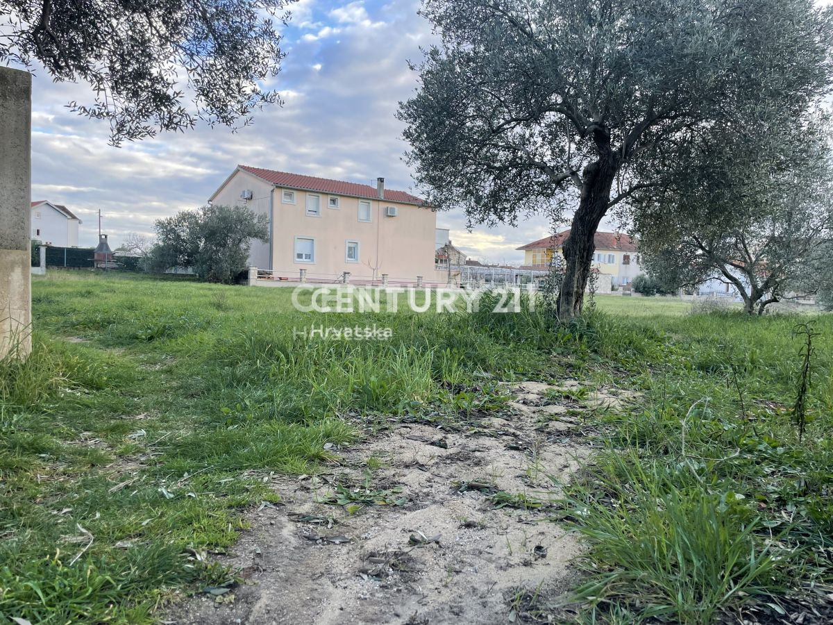 Terreno edificabile a Biograd na Moru di 566 m2