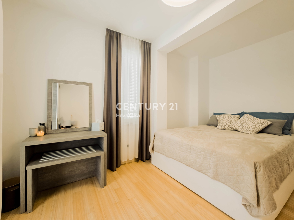 PETRČANE, APPARTAMENTO 2° FILA AL MARE, SUNNYSIDE RESORT, PIANO TERRA, ARREDATO