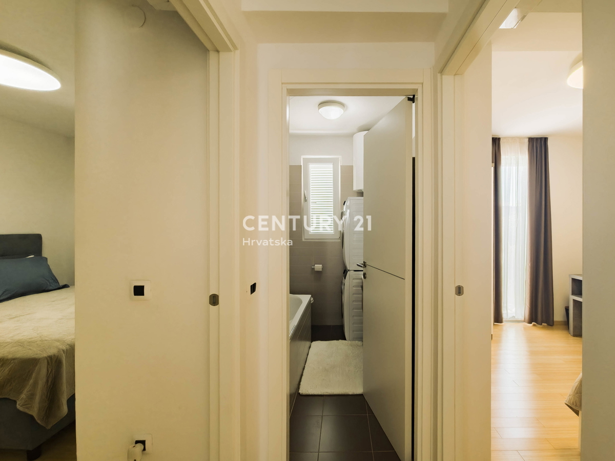 PETRČANE, APPARTAMENTO 2° FILA AL MARE, SUNNYSIDE RESORT, PIANO TERRA, ARREDATO