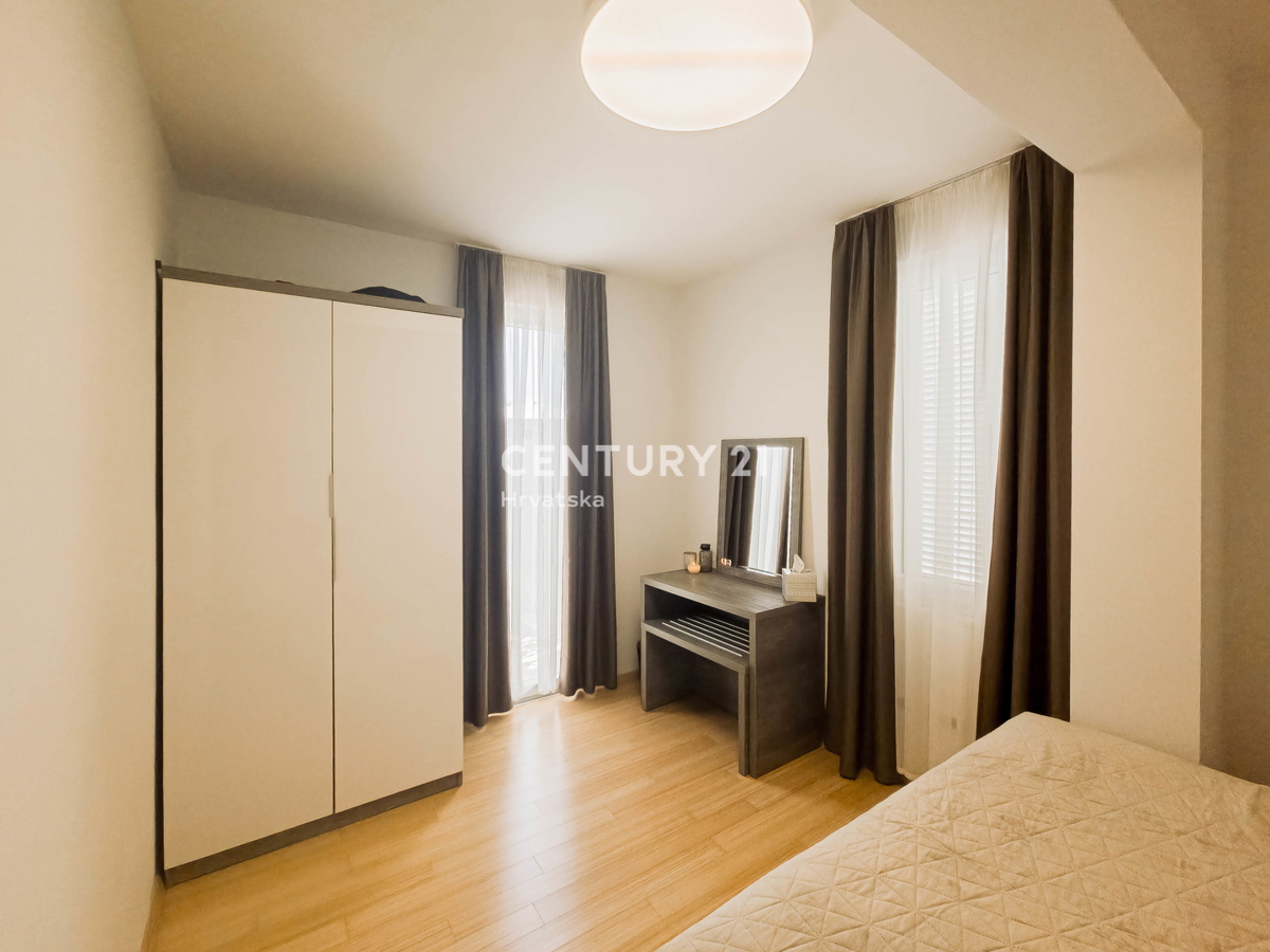 PETRČANE, APPARTAMENTO 2° FILA AL MARE, SUNNYSIDE RESORT, PIANO TERRA, ARREDATO