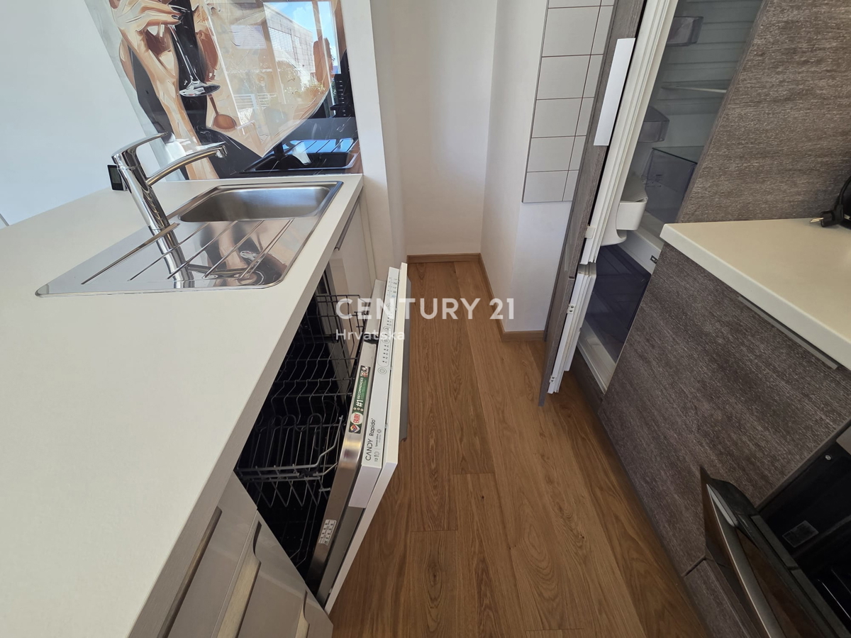 PETRČANE, APPARTAMENTO 2° FILA AL MARE, SUNNYSIDE RESORT, PIANO TERRA, ARREDATO