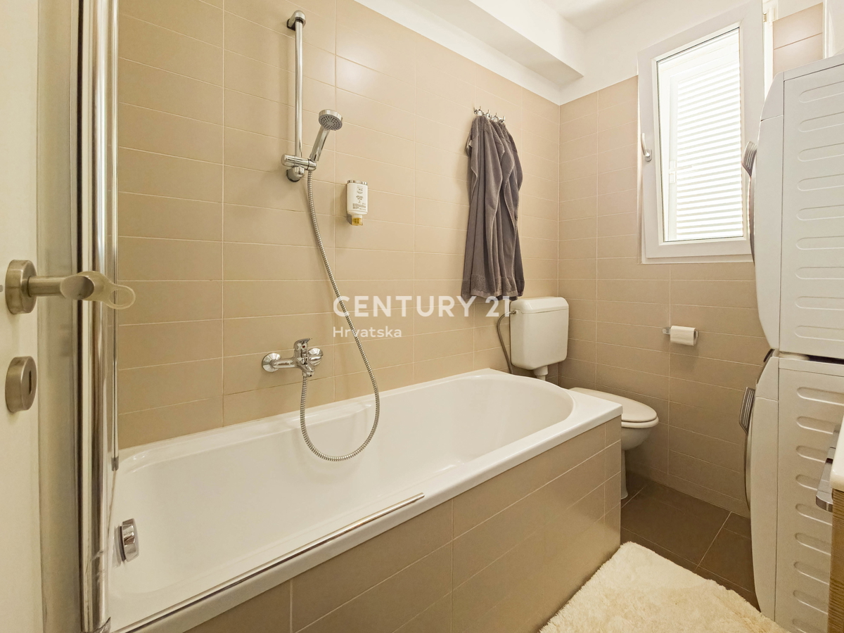 PETRČANE, APPARTAMENTO 2° FILA AL MARE, SUNNYSIDE RESORT, PIANO TERRA, ARREDATO