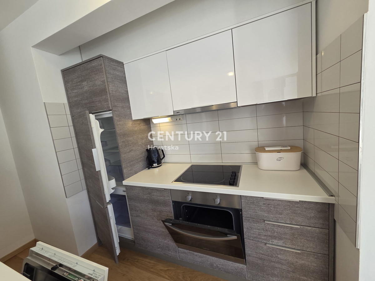 PETRČANE, APPARTAMENTO 2° FILA AL MARE, SUNNYSIDE RESORT, PIANO TERRA, ARREDATO