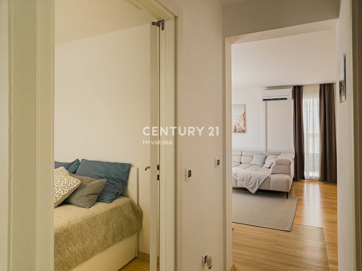 PETRČANE, APPARTAMENTO 2° FILA AL MARE, SUNNYSIDE RESORT, PIANO TERRA, ARREDATO